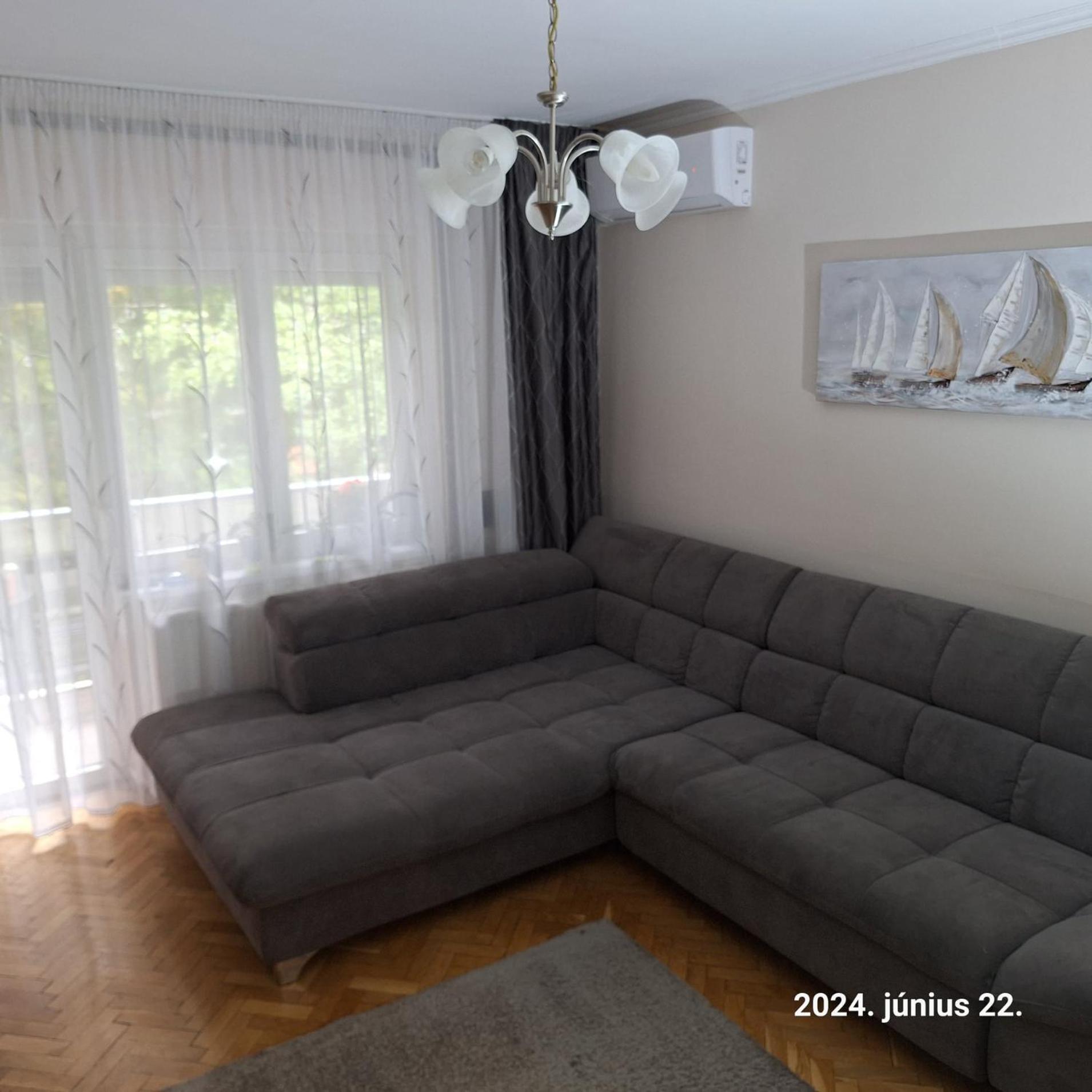 Lili Apartman Apartment Balatonfured Exterior photo